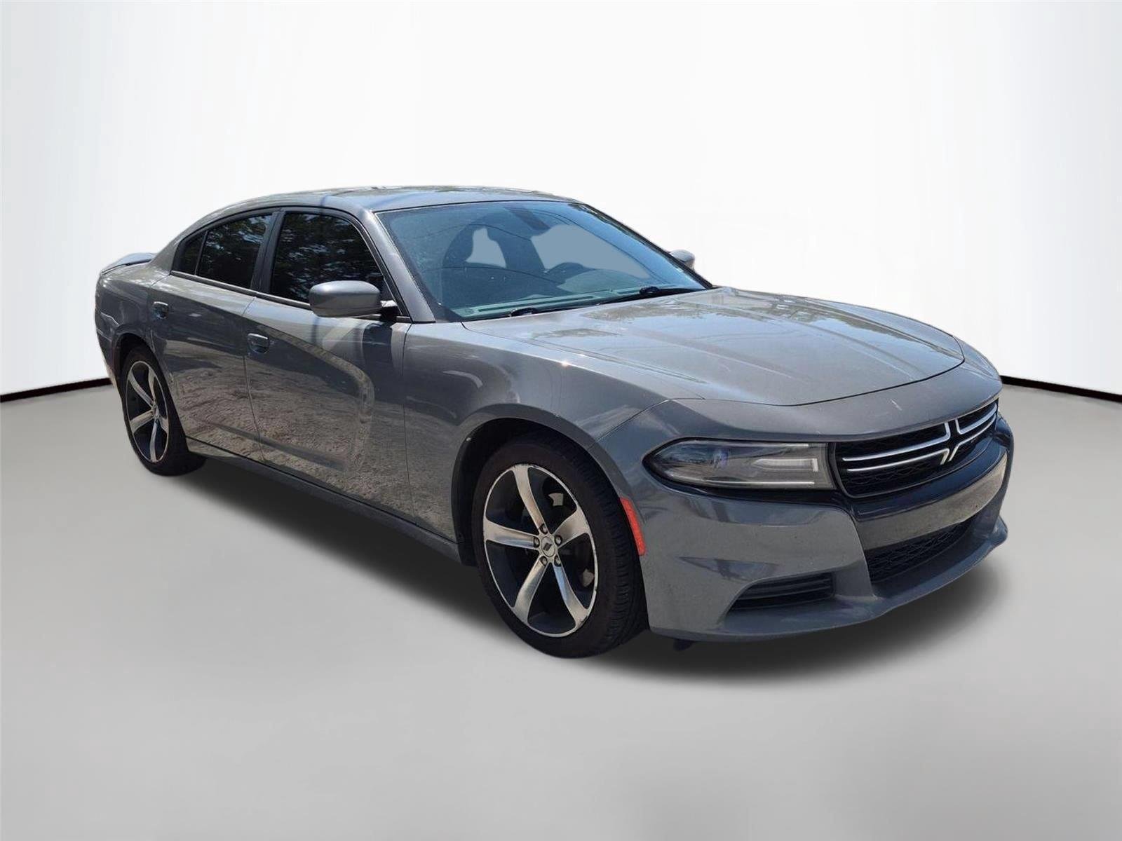 Used 2017 Destroyer Gray Clearcoat Dodge SE image 7