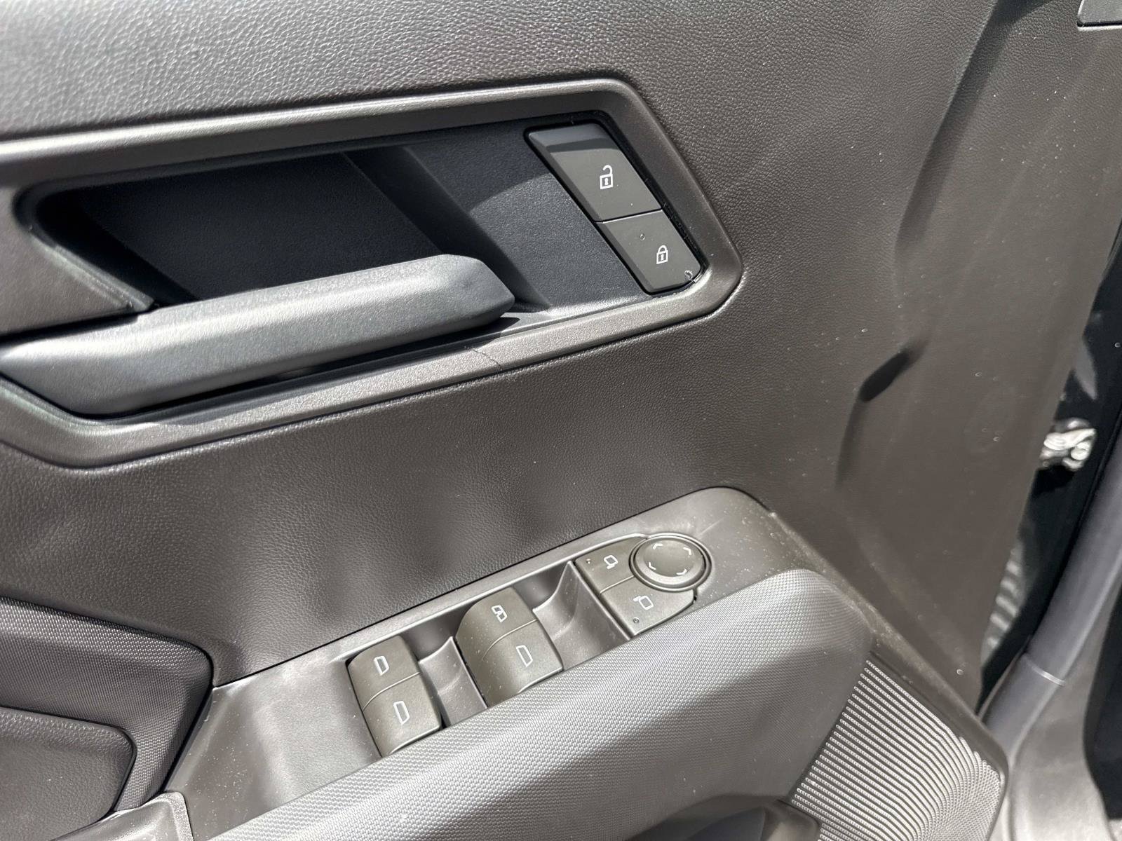 2026 Chevrolet Colorado Trail Boss - Photo 10