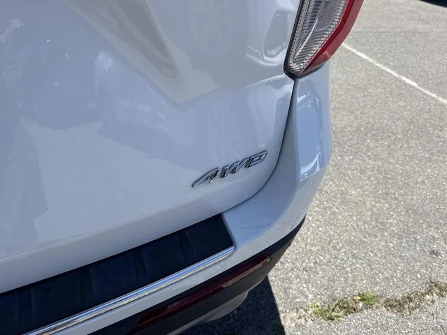 Used 2022 White Ford Limited image 6