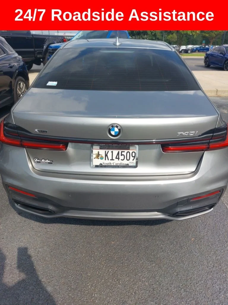 Used 2022 Gray BMW 740i xDrive image 5