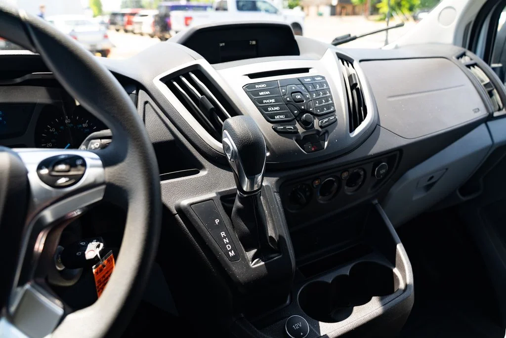 Used 2018 White Ford XL image 17
