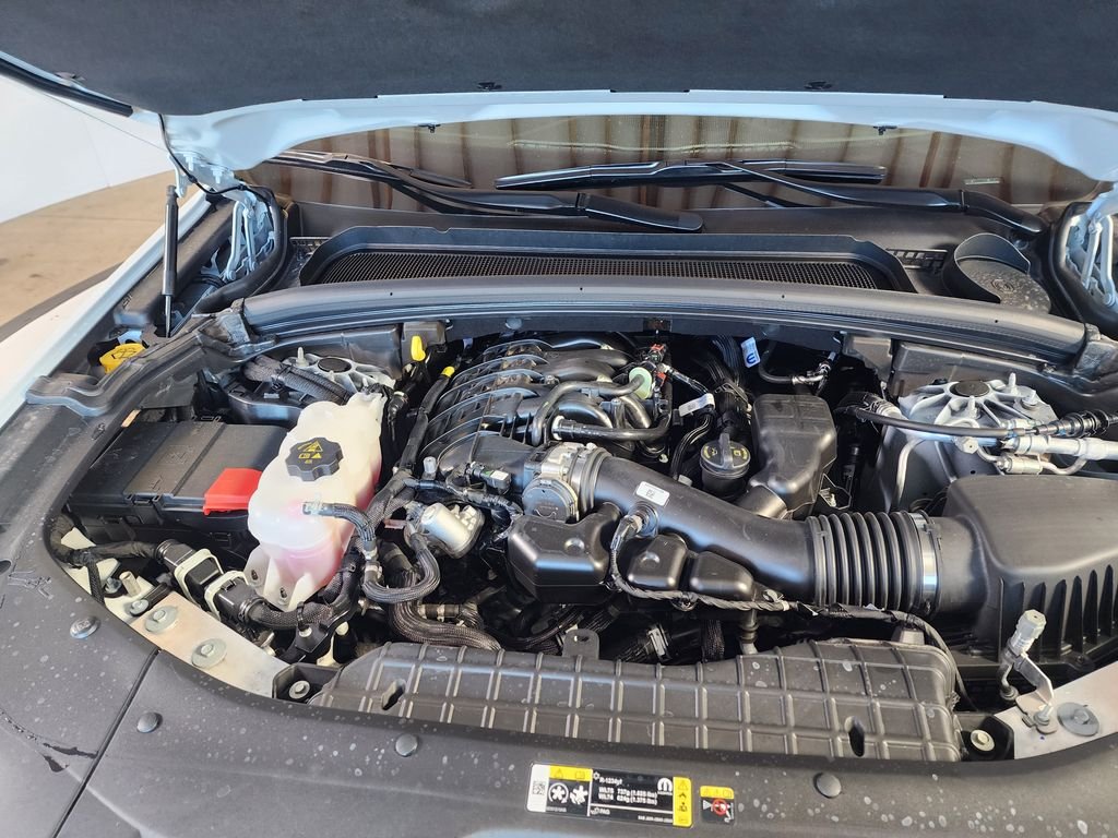 Certified Used 2025 White Jeep Limited image 30