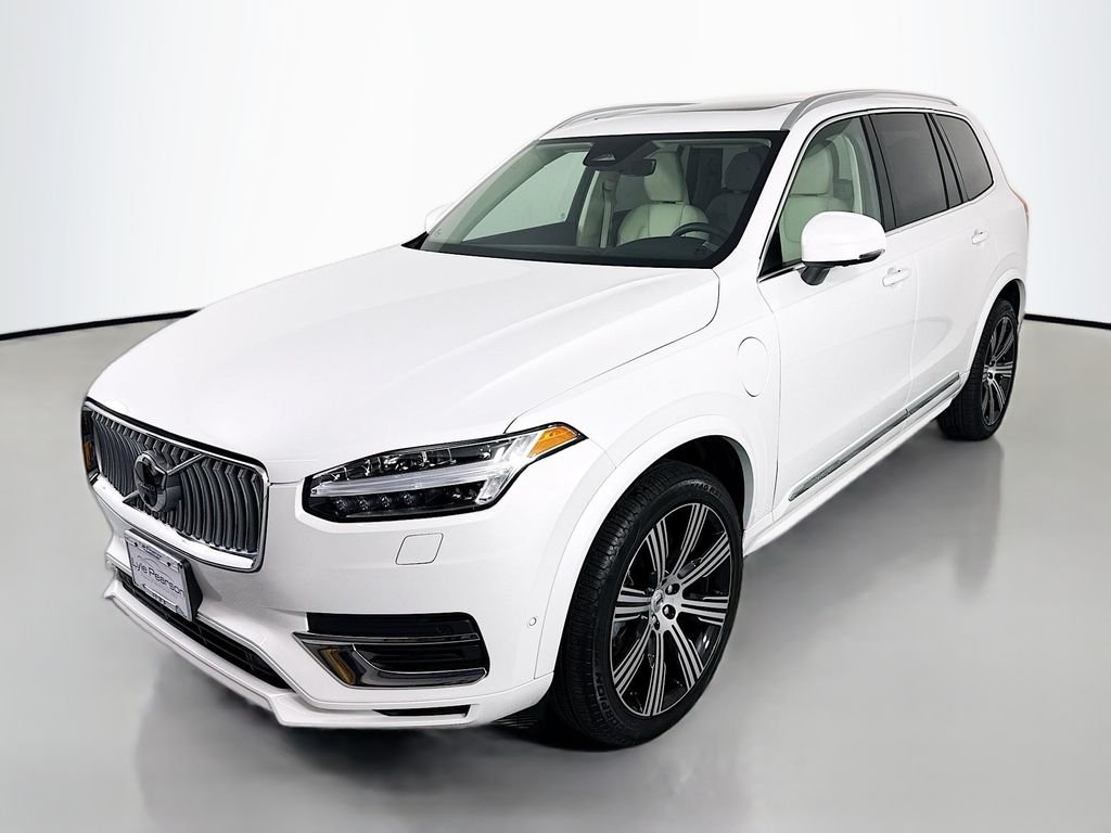 Used 2024 White Volvo T8 Plus Bright Theme 7 Passenger image 1