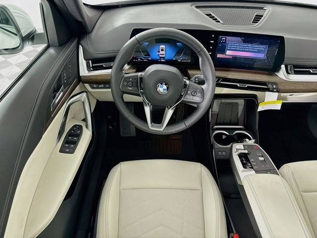 New 2026 White Metallic BMW xDrive28i image 23