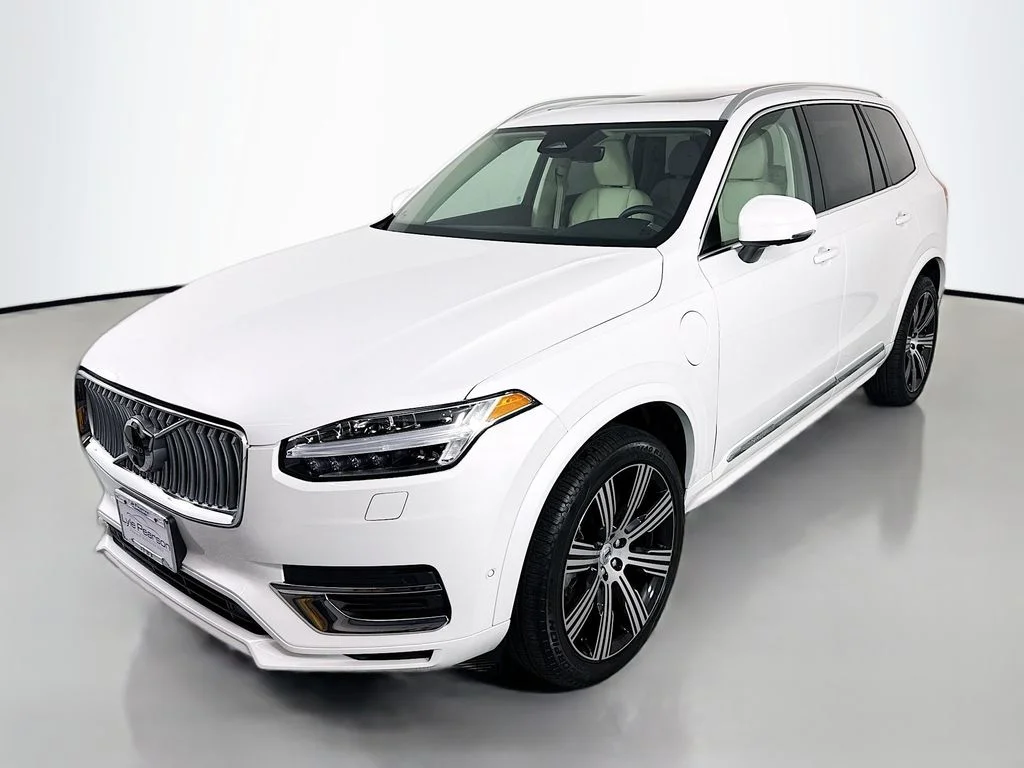 2024 Volvo XC90 T8 Recharge Plus Bright Theme 7-Seat 4WD's photo