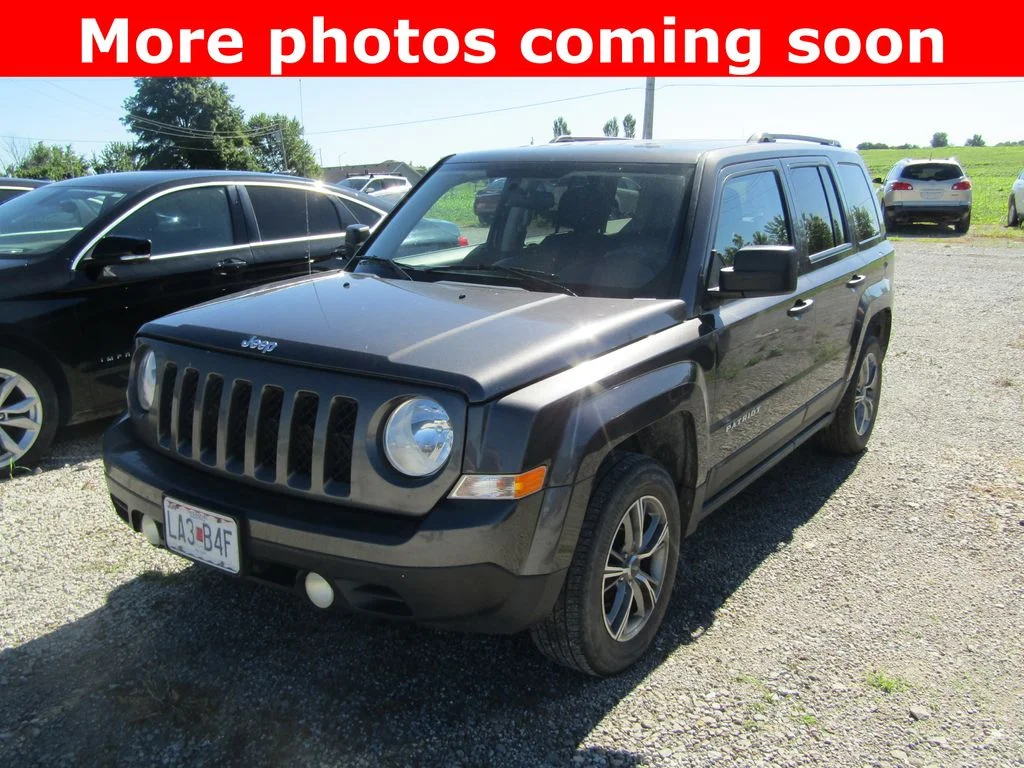 Used 2015 Gray Jeep Sport image 1