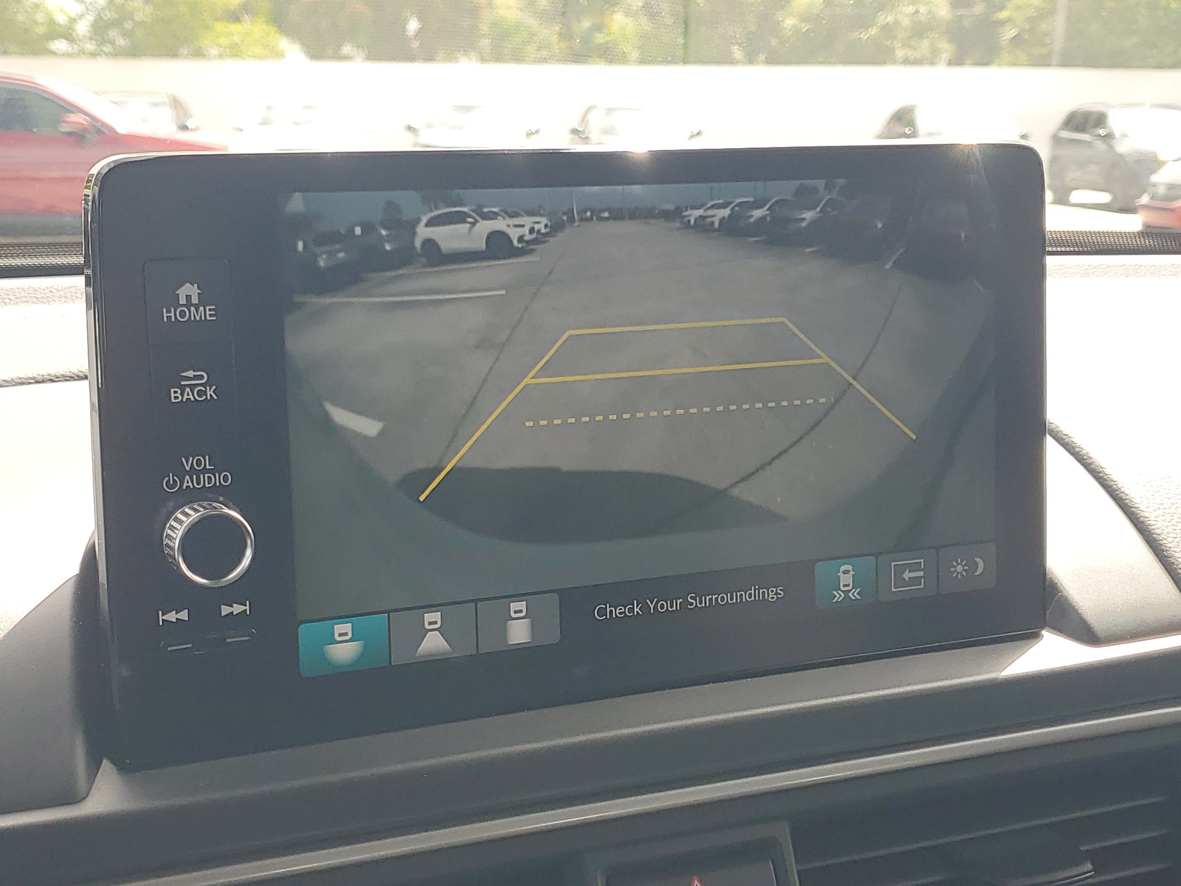 Used 2025 White Honda Touring image 26