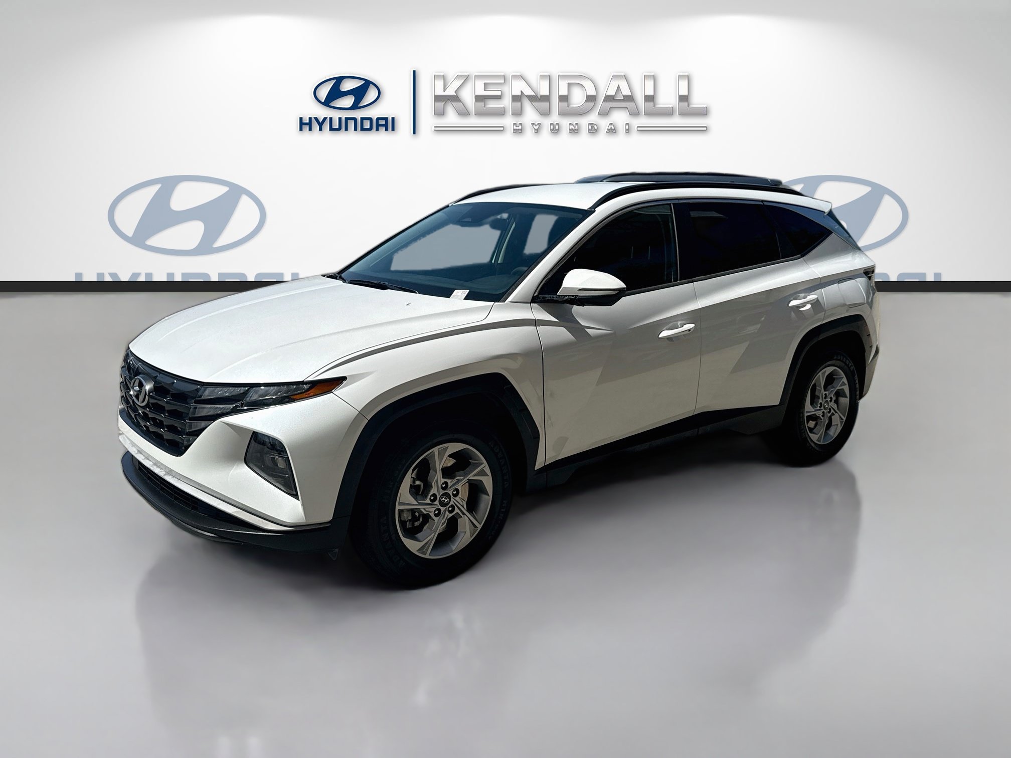 Used 2022 Quartz White Hyundai SEL image 3