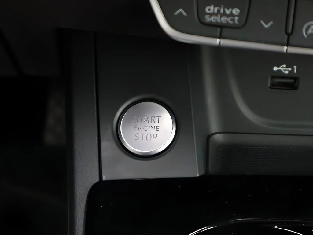 Used 2025  Audi 45 S line Premium image 29