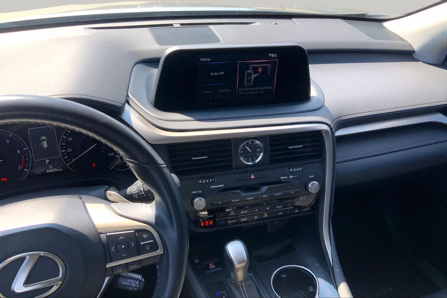 Used 2022 Atomic Silver Lexus  image 7