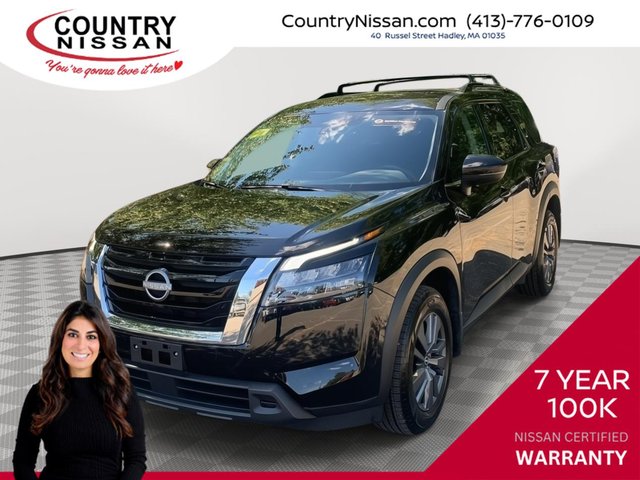 2024 Nissan Pathfinder SV