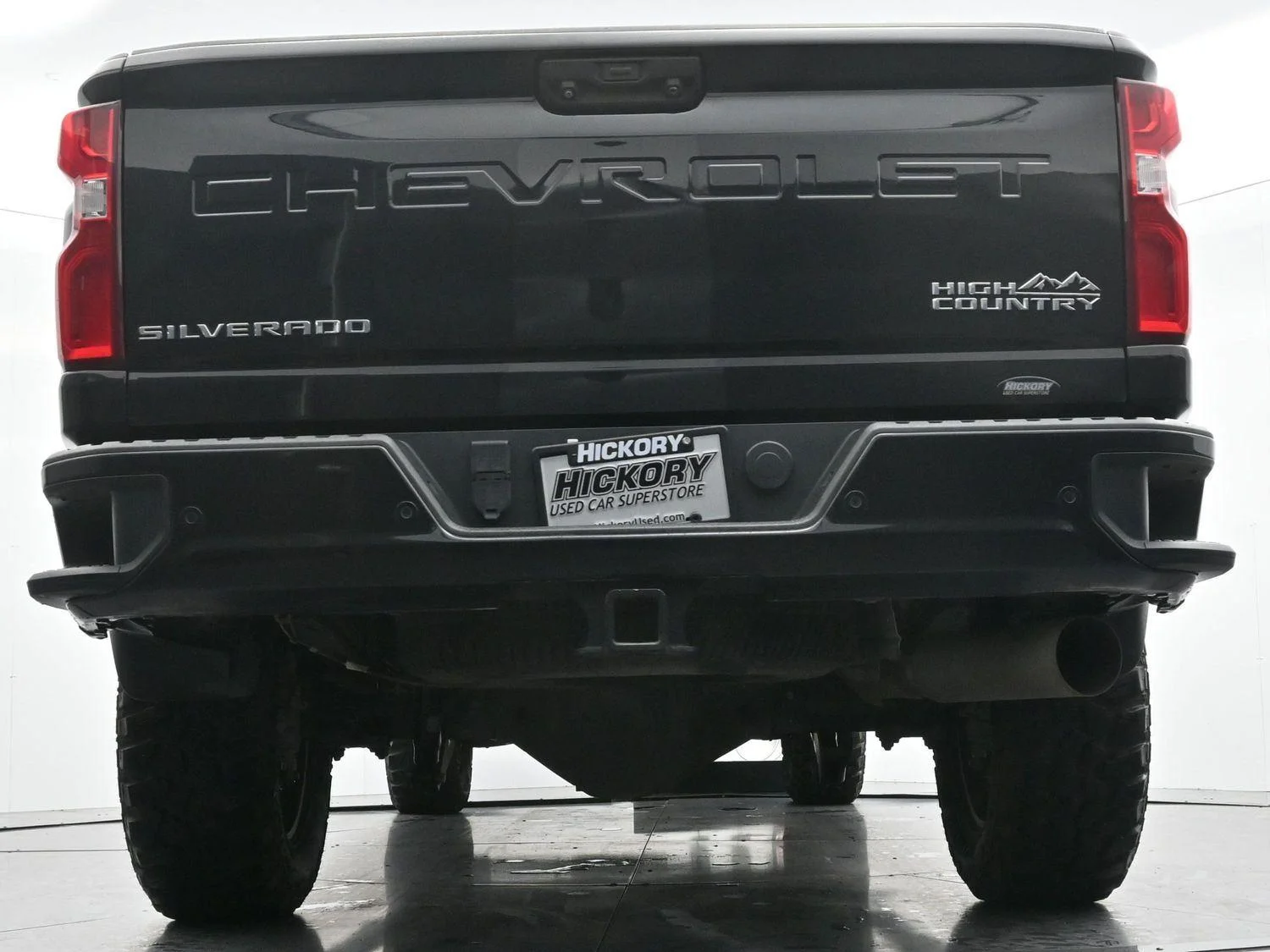 Used 2021 Black Chevrolet High Country image 47