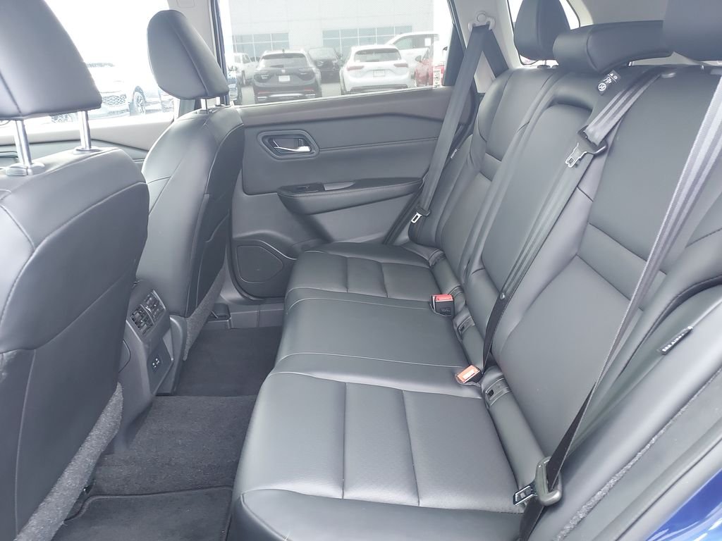 Used 2023 Blue Nissan SV image 14