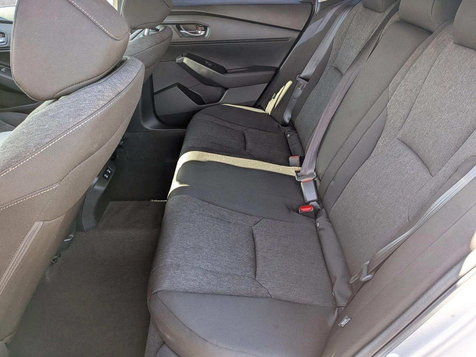 Used 2025 Solar Silver Metallic Honda SE image 17