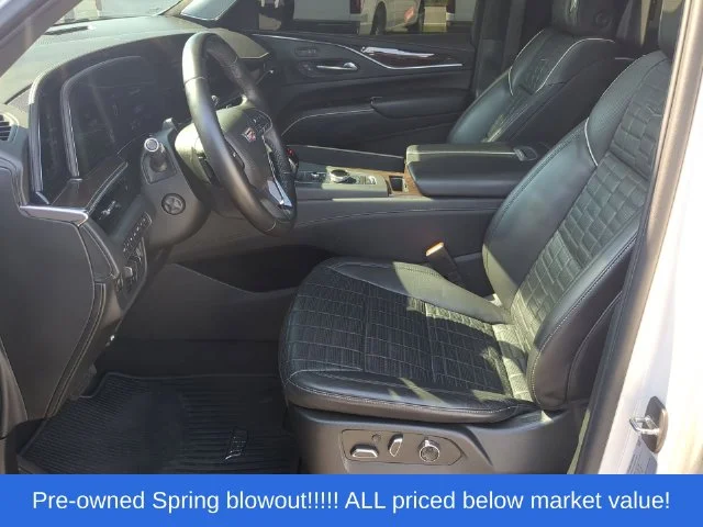 Used 2021 White Cadillac Sport Platinum image 24