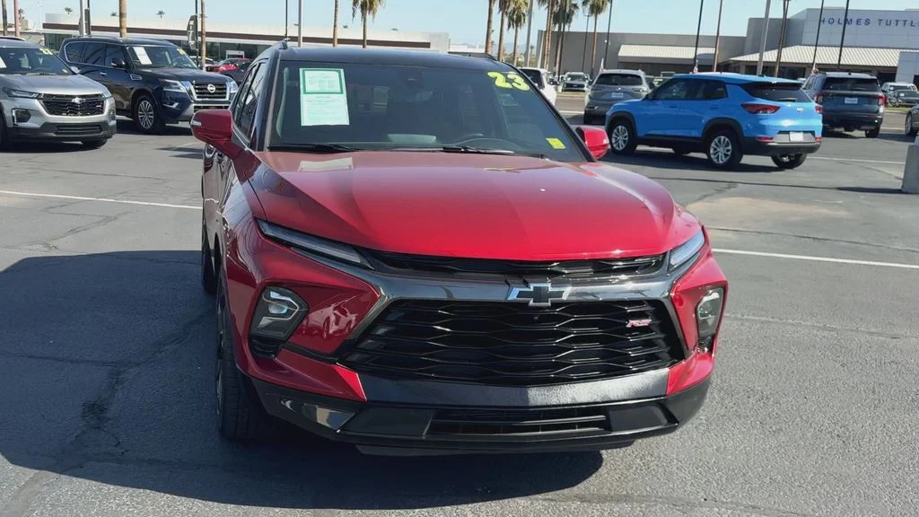 Used 2023 Red Chevrolet RS image 4