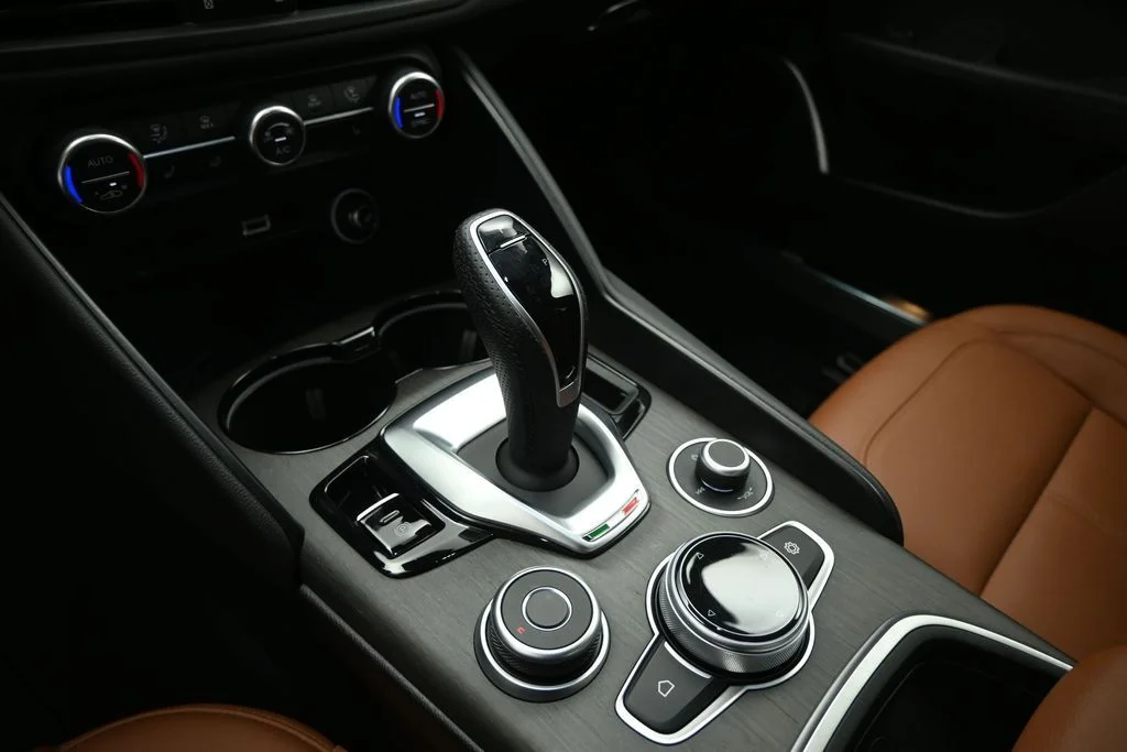 Used 2022 White Alfa Romeo Ti image 14