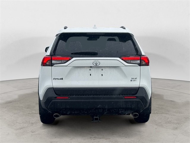 2025 Toyota RAV4 Hybrid XLE photo 4