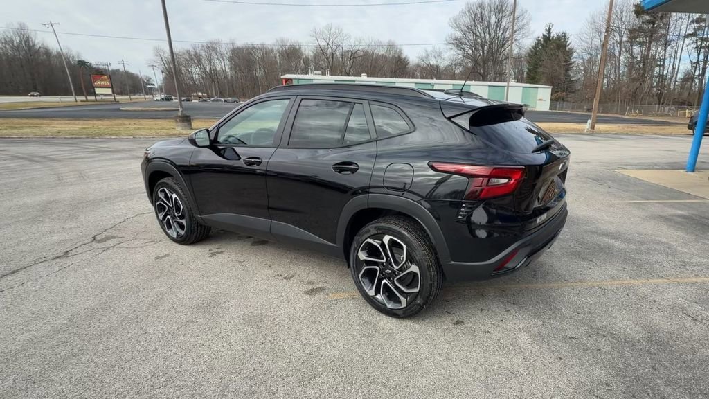 2026 Chevrolet Trax RS - Photo 6
