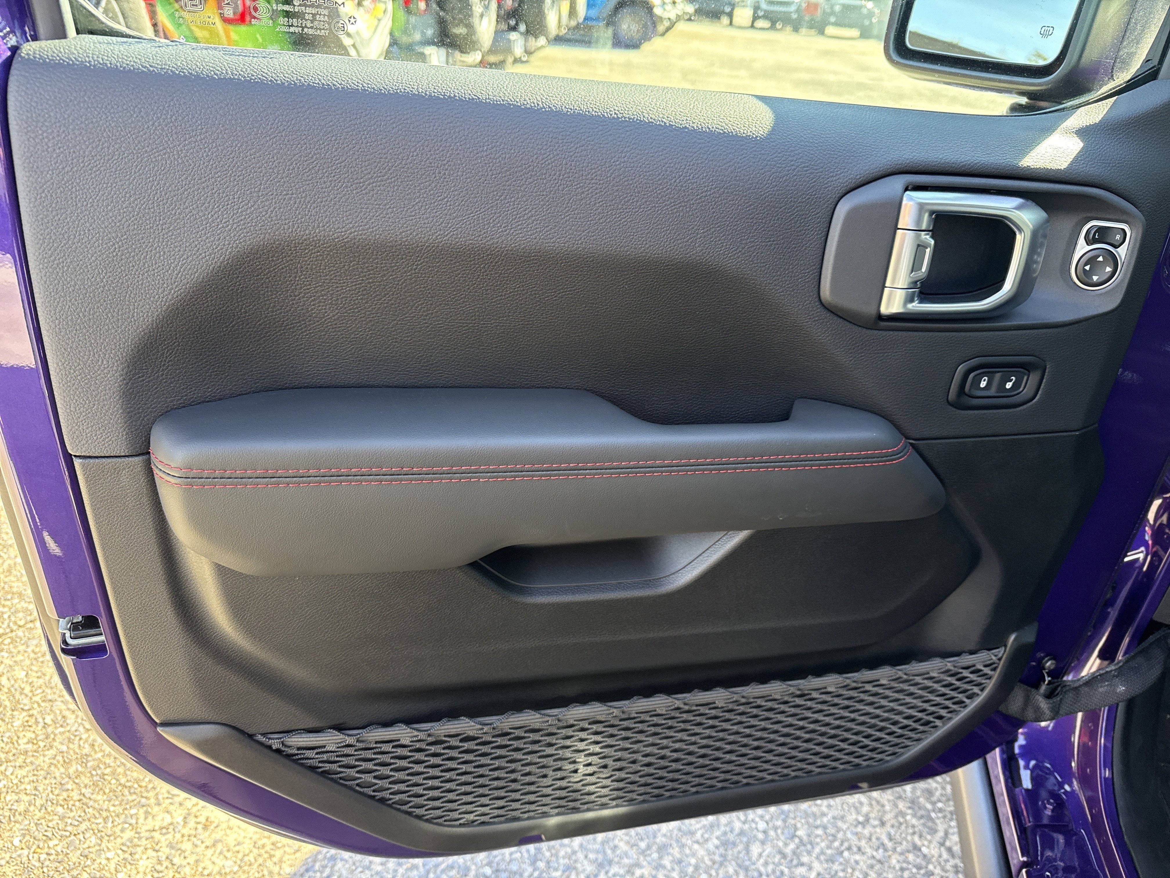 New 2026 Reign Jeep Rubicon X image 10