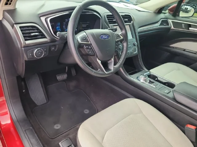 Certified Used 2019 Red Ford SE image 18