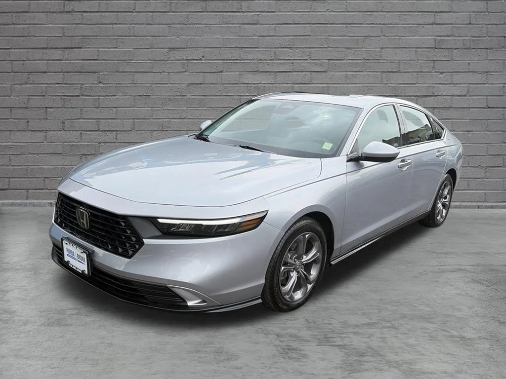 Certified Used 2024 Solar Silver Metallic Honda EX image 10