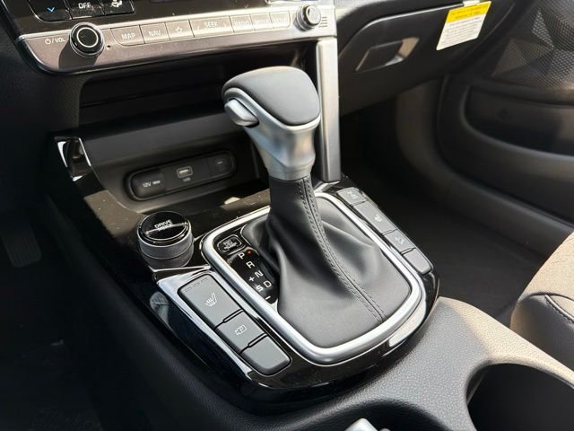 New 2026 Clear White / Black Roof Kia S image 18