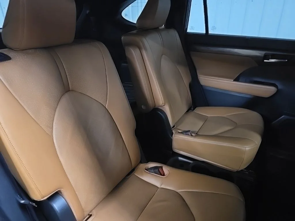 Used 2023 Black Toyota Platinum image 17
