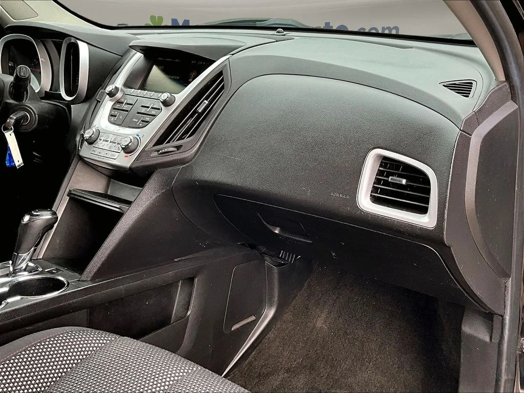 Used 2017 Black Chevrolet LT image 28