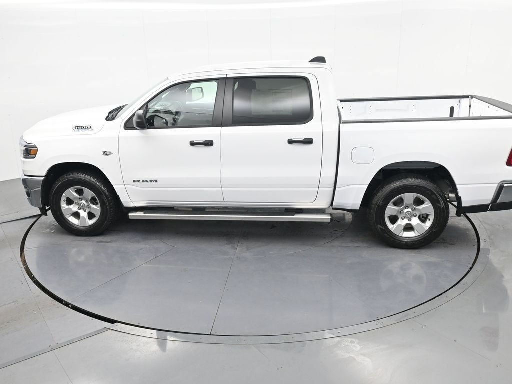 New 2026 Bright White Clear-Coat Exterior Paint RAM Big Horn/Lone Star image 30