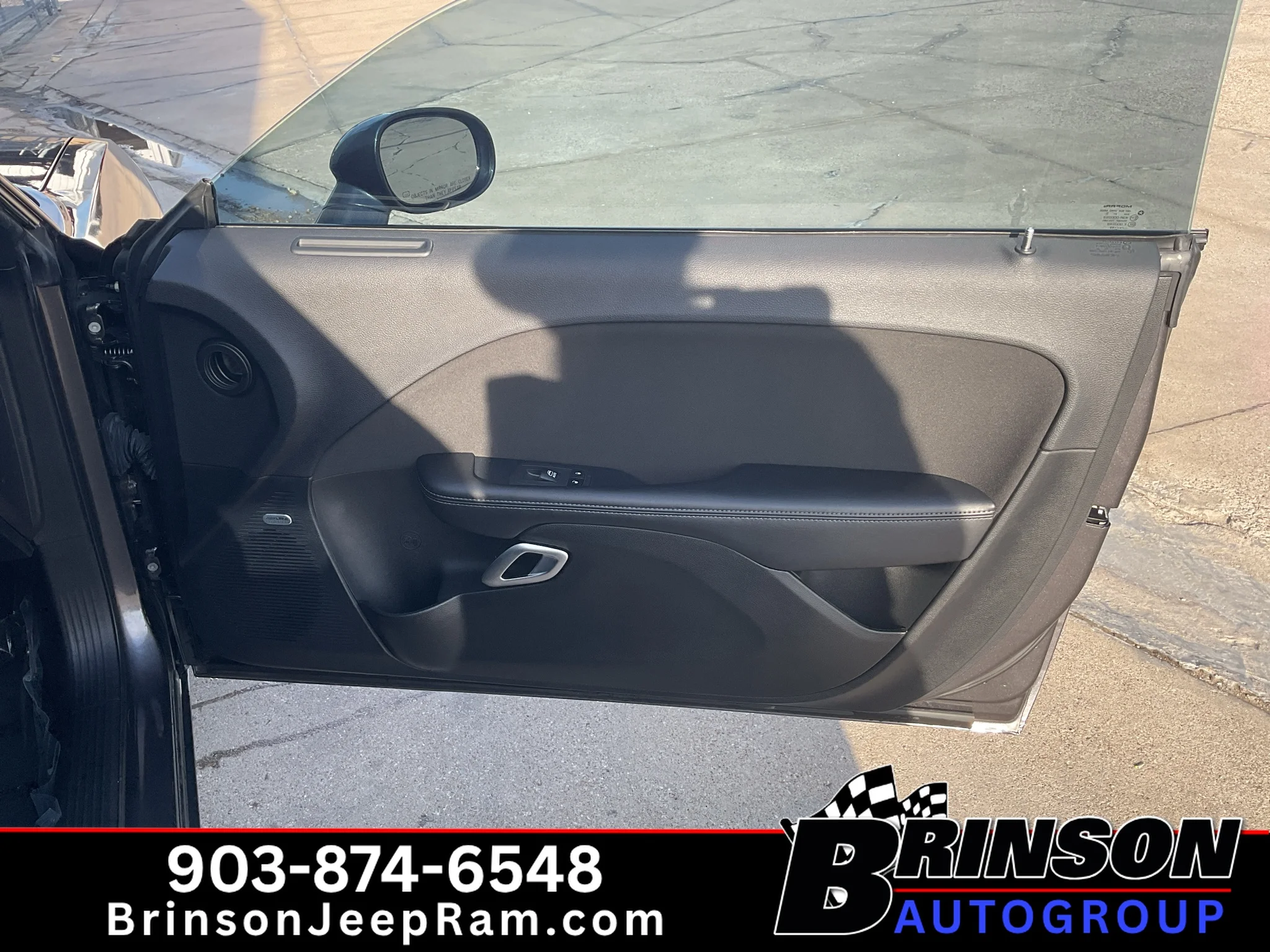 Used 2023 Granite Pearlcoat Dodge SXT image 18