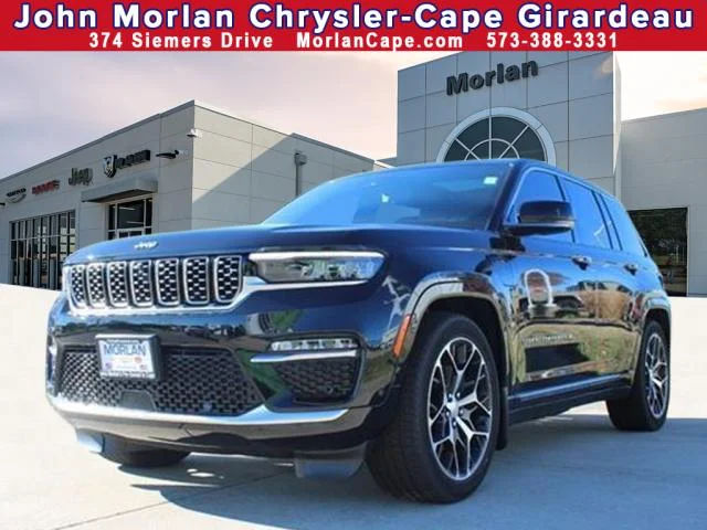 Used 2022 Diamond Black C Jeep Summit Reserve 4xe image 1