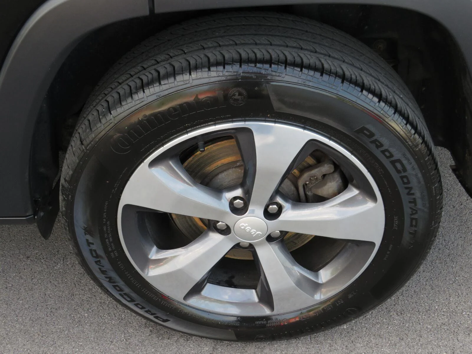 Used 2019 Diamond Black Cry Jeep Limited image 20