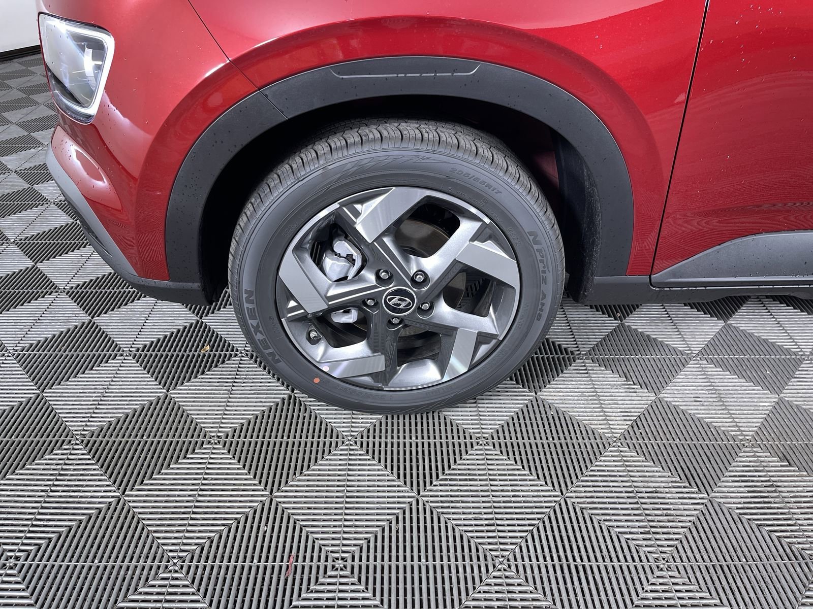 Used 2025 Ultimate Red Hyundai Limited image 9