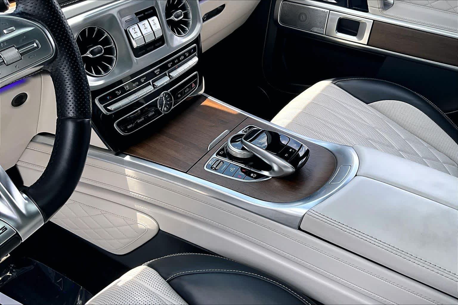 Used 2020 designo Diamond White Metallic Mercedes-Benz AMG® G 63 image 17