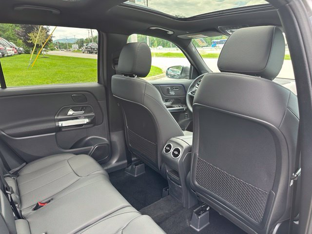New 2026 Mountain Grey Metallic Mercedes-Benz GLB 250 image 62