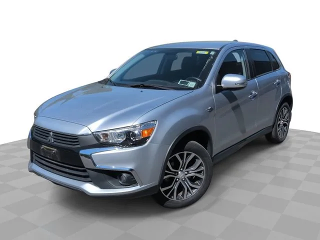 2017 Mitsubishi Outlander Sport 2.4 SE AWC CVT's photo