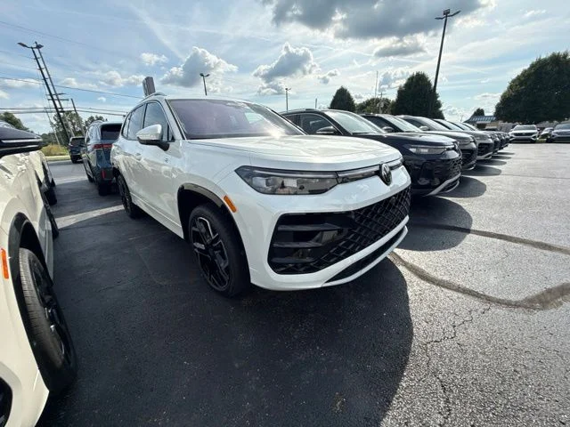 2026 Volkswagen Tiguan 2.0T SEL R-Line Turbo