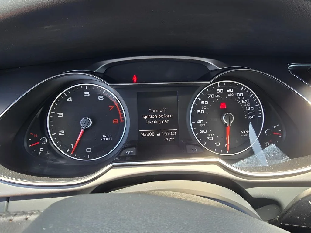 Used 2014 Dakota Gray Metallic Audi Premium image 19