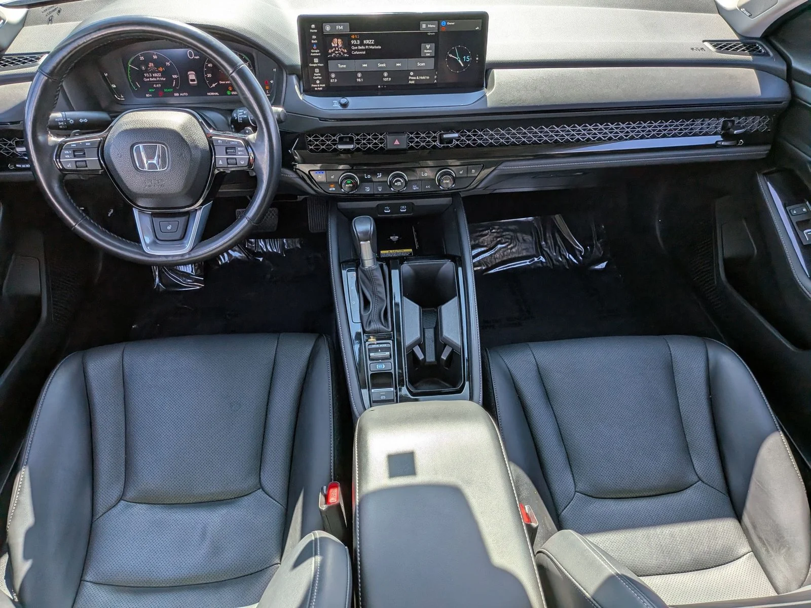 Used 2025 White Honda Touring image 14