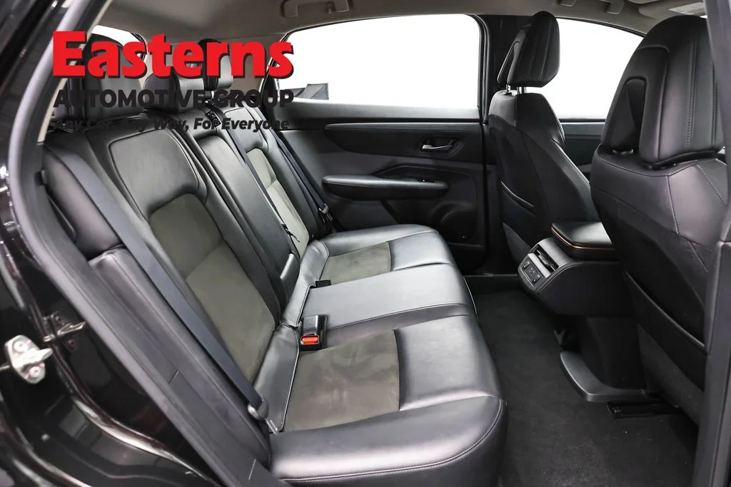 Used 2023 Black Nissan ENGAGE image 24