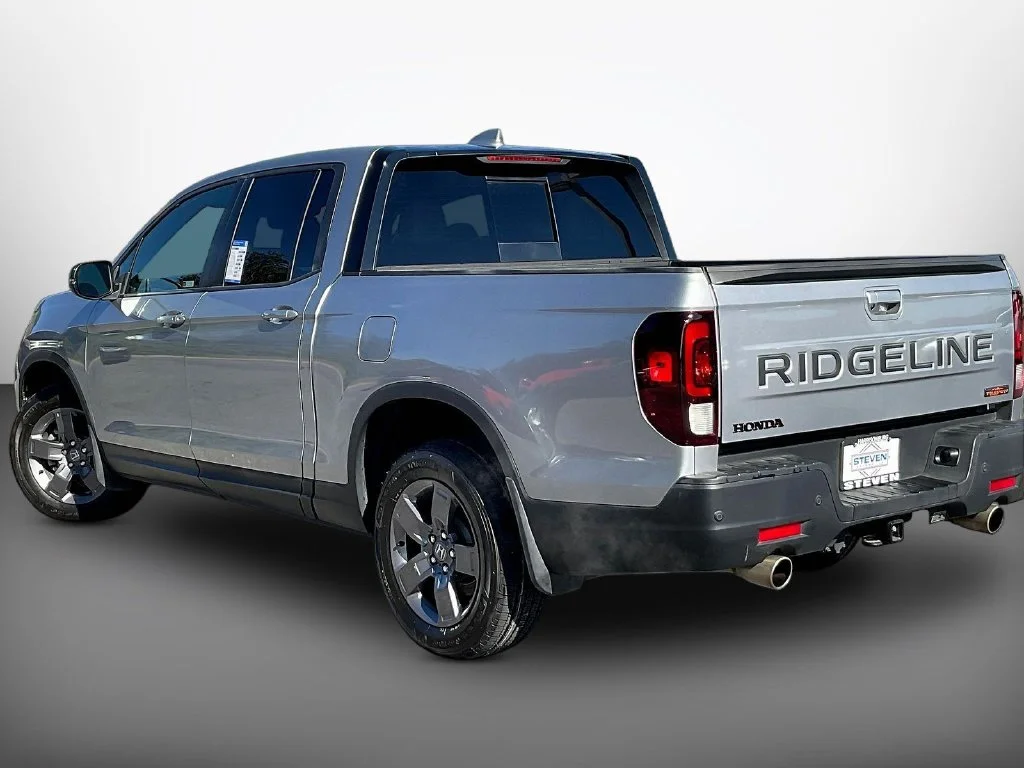 Used 2024 Lunar Silver Metallic Honda TrailSport image 4