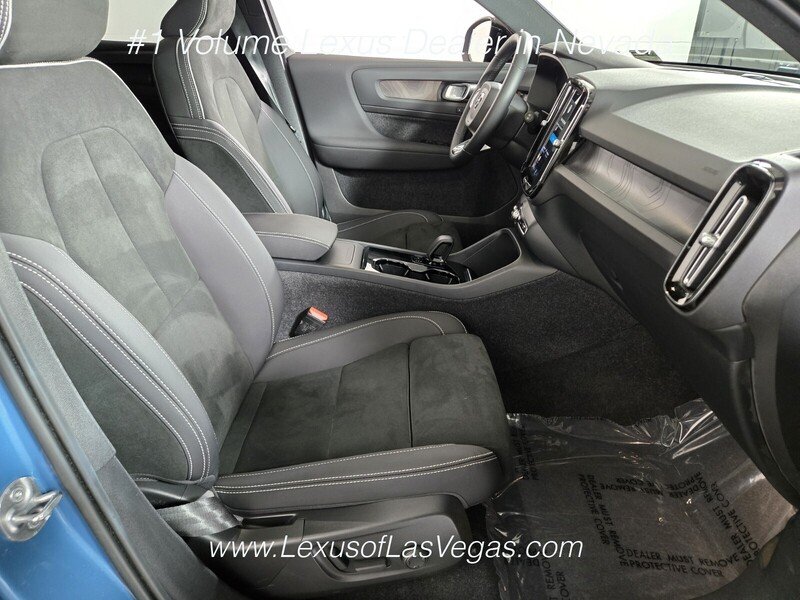 Used 2023 Fjord Blue Metallic Volvo Twin Plus image 23
