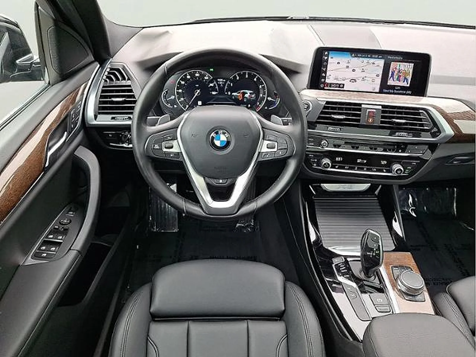 Used 2019  BMW xDrive30i image 9