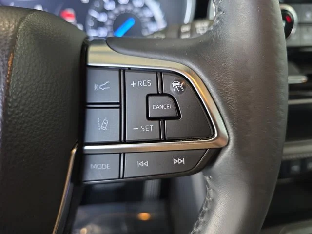 Used 2020 Magnetic Gray Metallic Toyota XLE image 21