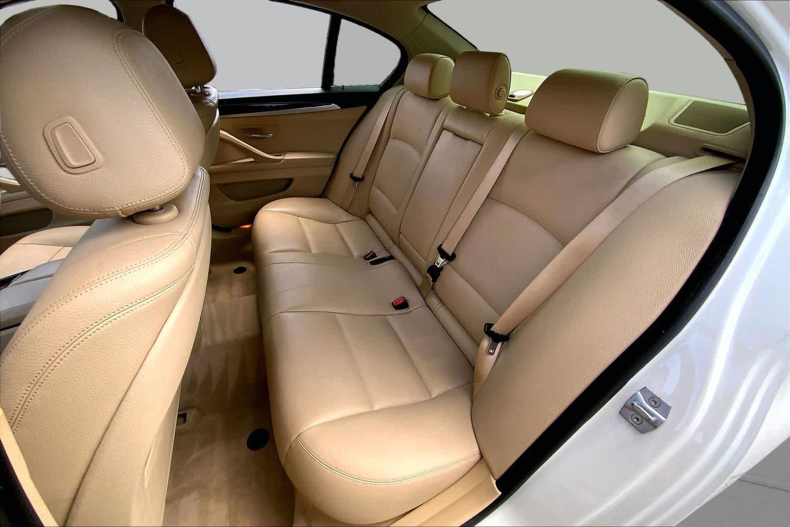 Used 2014 Mineral White Metallic BMW 535i xDrive image 20