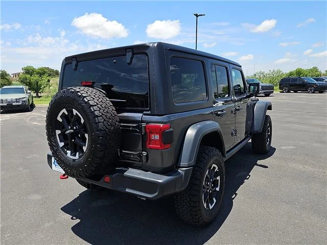 Used 2025 Gray Jeep Rubicon 4x4 image 5