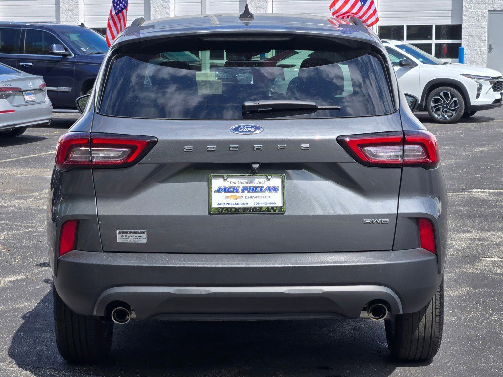 2025 Ford Escape ST-Line - Photo 13
