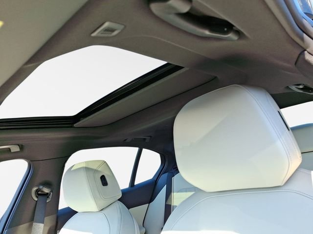 New 2027 Carbon Black Metallic BMW 530i xDrive image 13