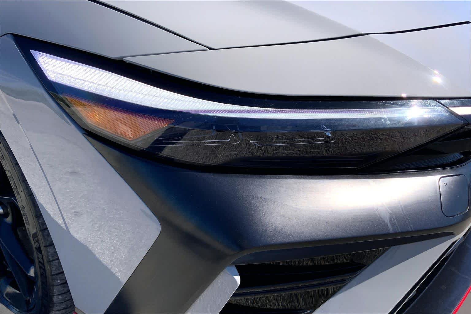 Used 2025 Cyber Gray Hyundai  image 27